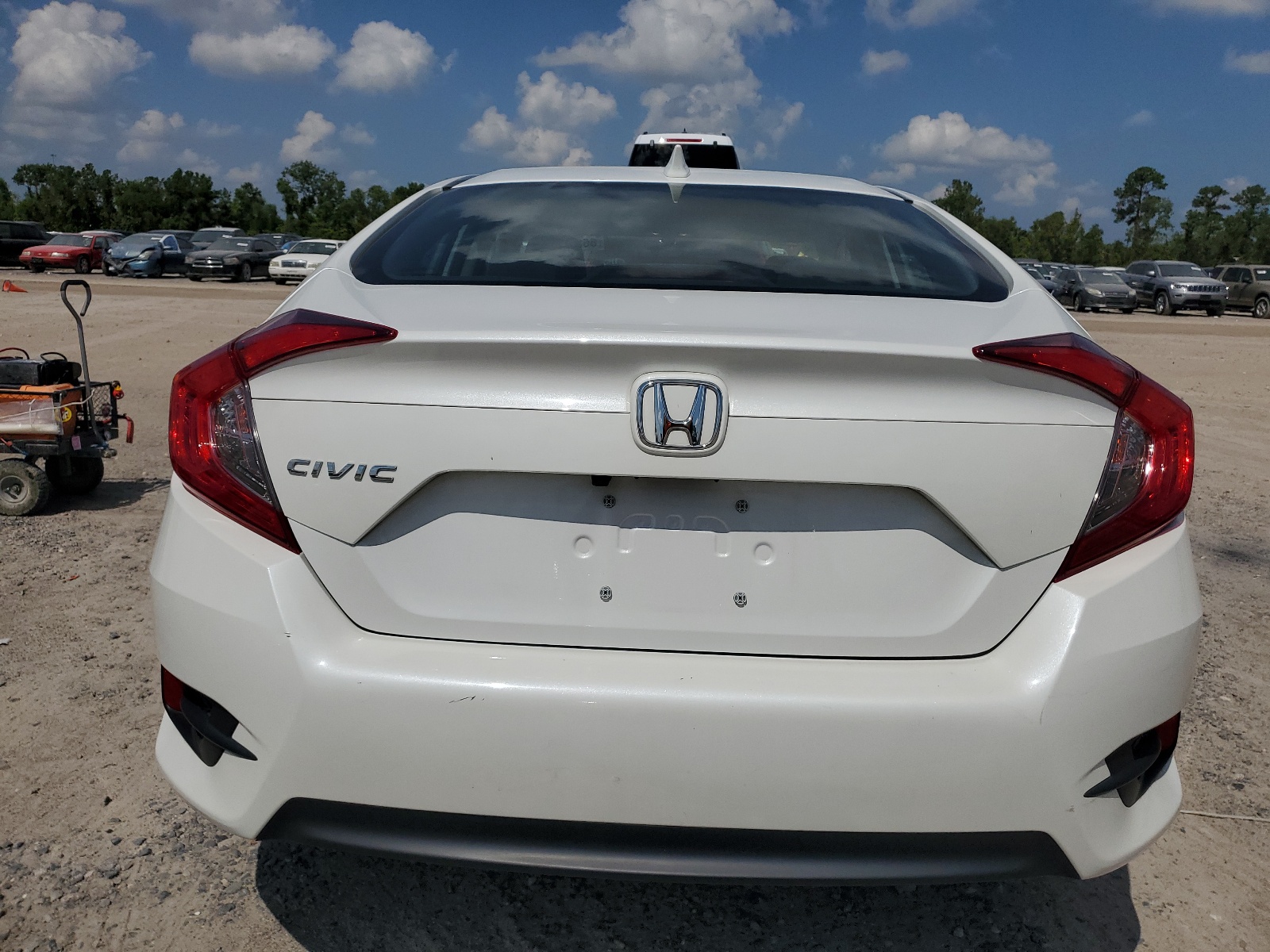 19XFC2F78JE207679 2018 Honda Civic Ex