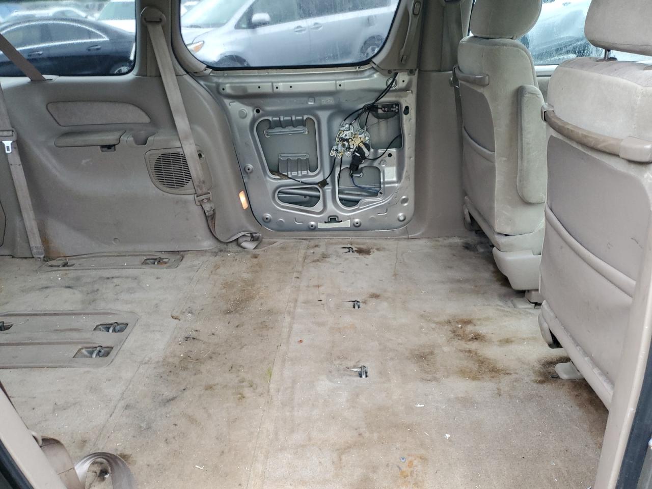 2000 Toyota Sienna Le VIN: 4T3ZF13C3YU198016 Lot: 66687534