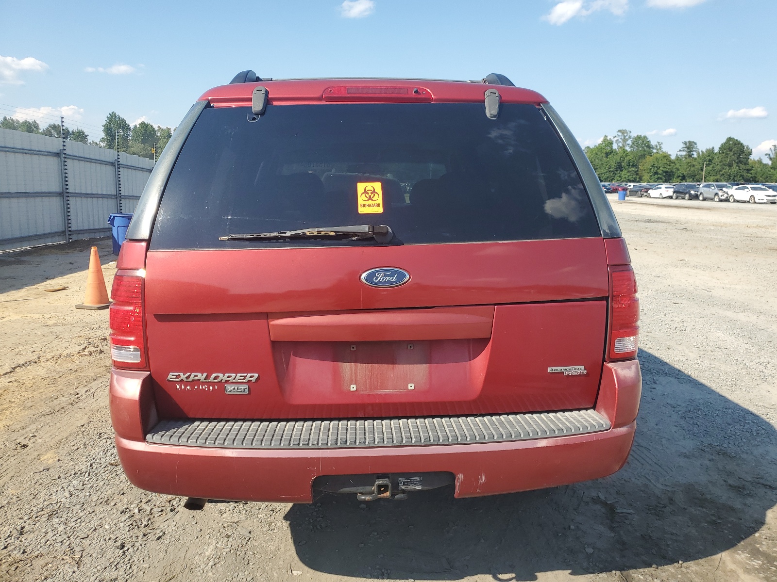 1FMZU73E65UC01327 2005 Ford Explorer Xlt