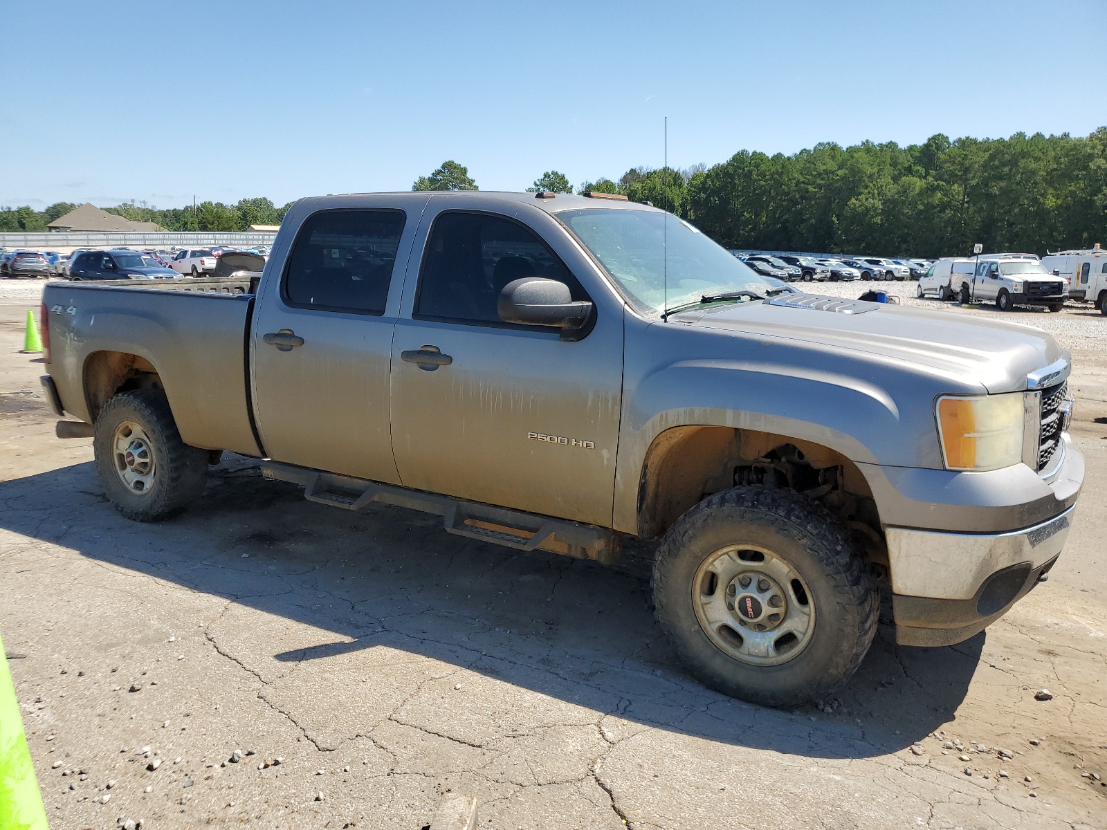 2013 GMC Sierra K2500 Heavy Duty vin: 1GT12ZC82DF148173