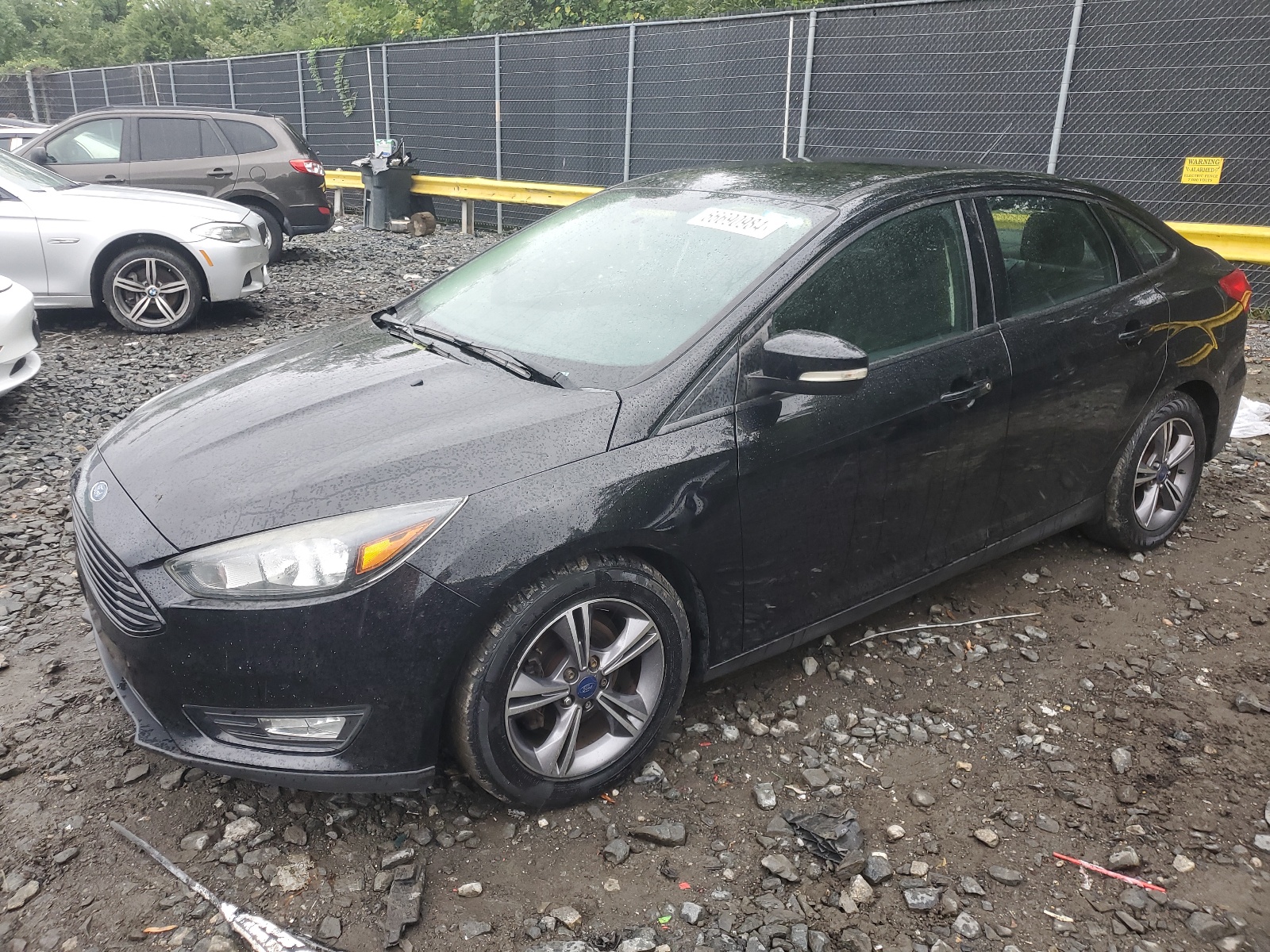 2017 Ford Focus Se vin: 1FADP3FE8HL292420