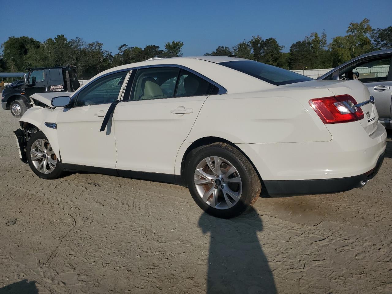 2010 Ford Taurus Sel VIN: 1FAHP2EW3AG154000 Lot: 68557524