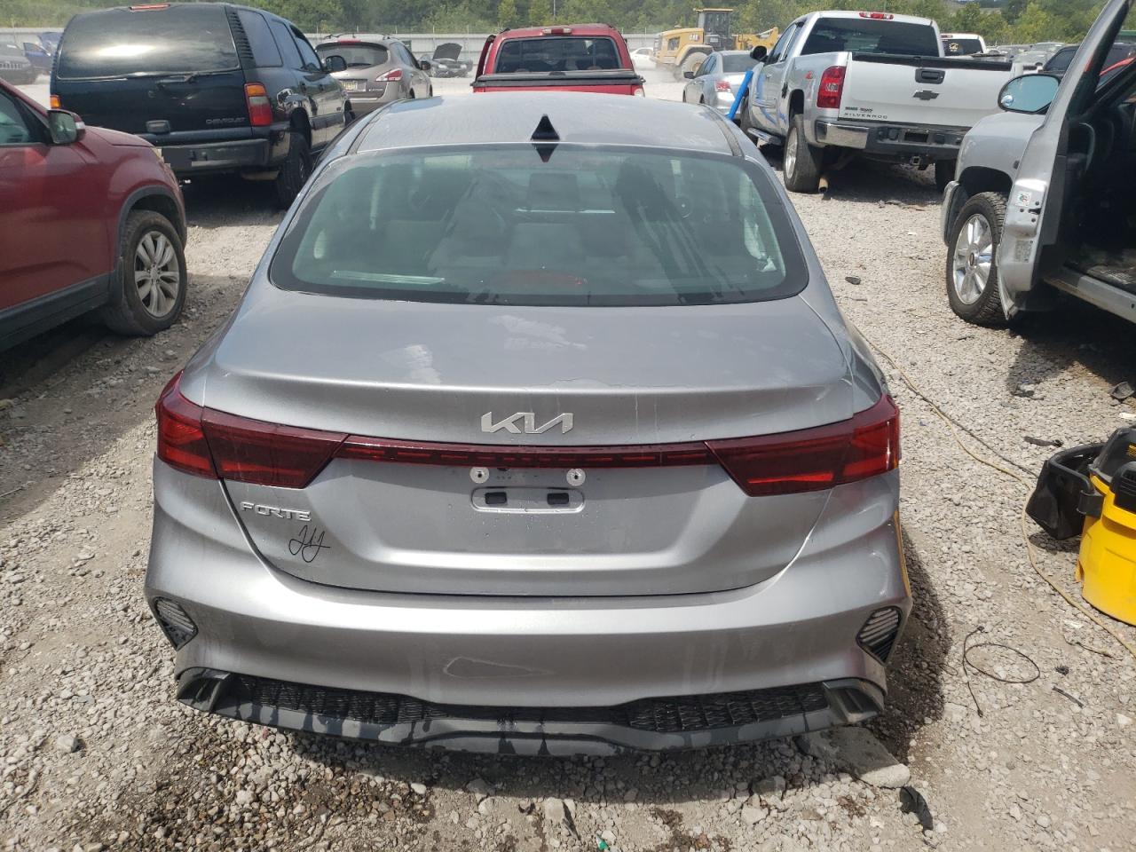 3KPF24AD8RE742888 2024 Kia Forte Lx