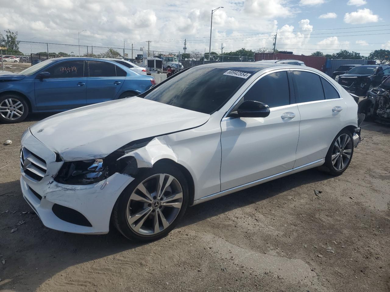 WDDWF4JB8JR322761 2018 MERCEDES-BENZ C CLASS - Image 1