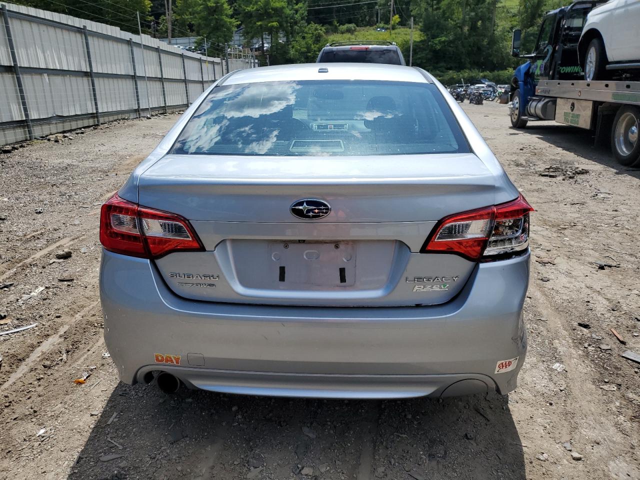 2015 Subaru Legacy 2.5I Limited VIN: 4S3BNAL69F3061886 Lot: 68245094