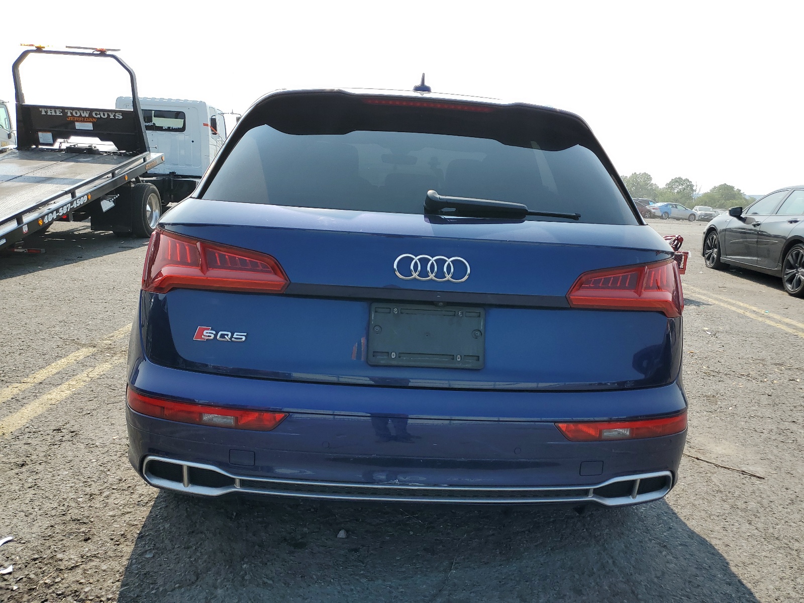 WA1A4AFY4J2110626 2018 Audi Sq5 Premium Plus