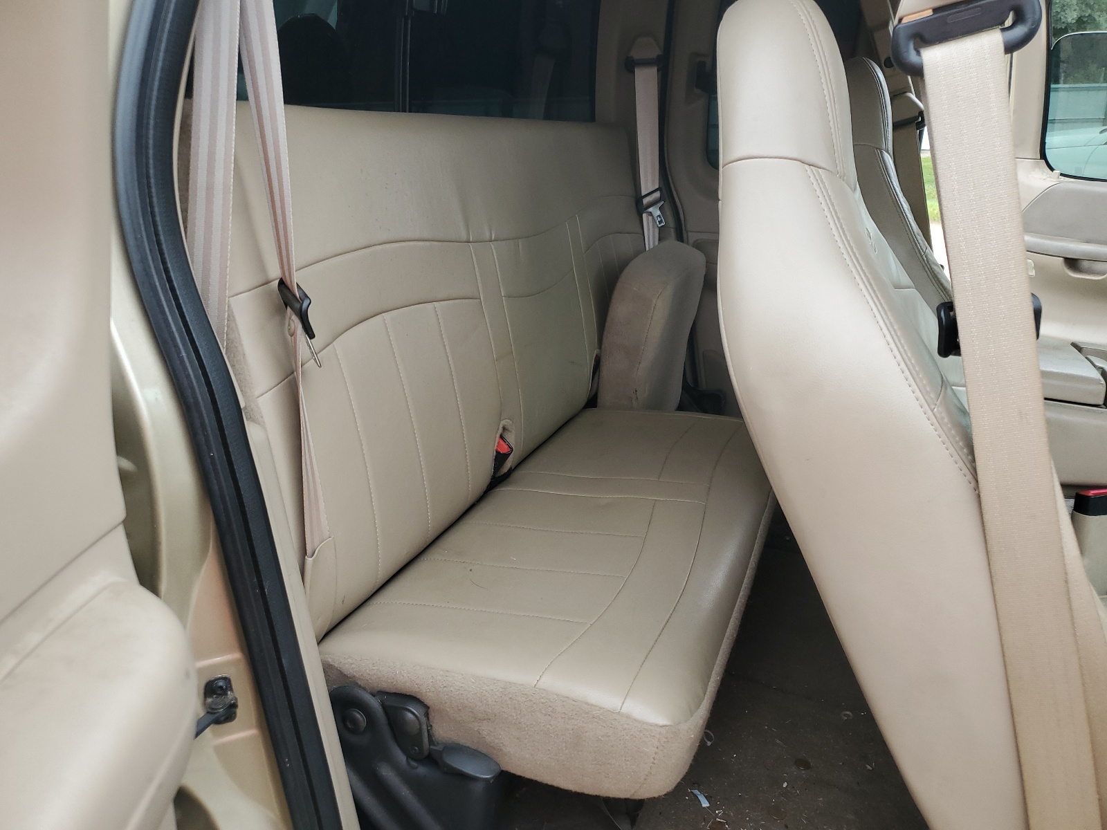 1FTRX18L7YNC33489 2000 Ford F150