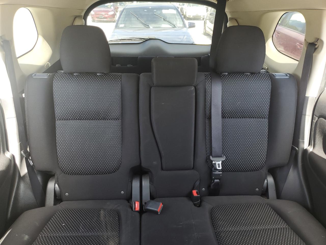 JA4AZ3A32HZ045818 2017 Mitsubishi Outlander Se