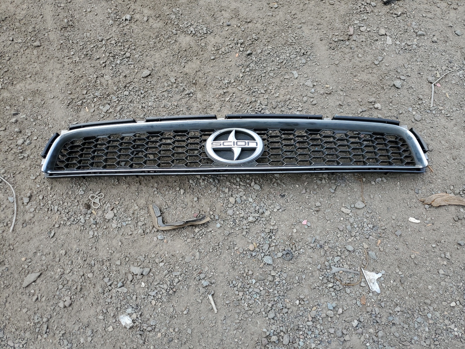 JTKDE177X50043420 2005 Toyota Scion Tc