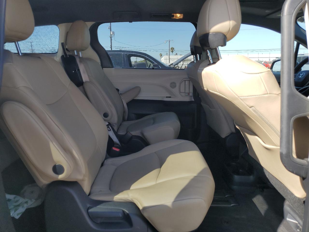 2021 Toyota Sienna Xle VIN: 5TDYRKEC2MS070772 Lot: 68739654