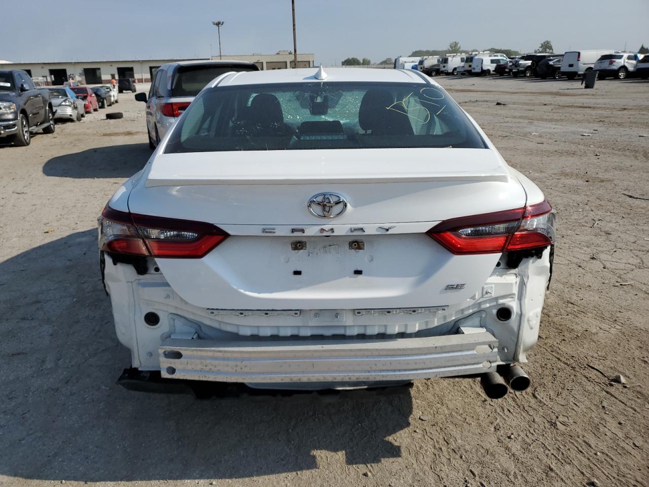 4T1G11AKXNU678039 2022 Toyota Camry Se