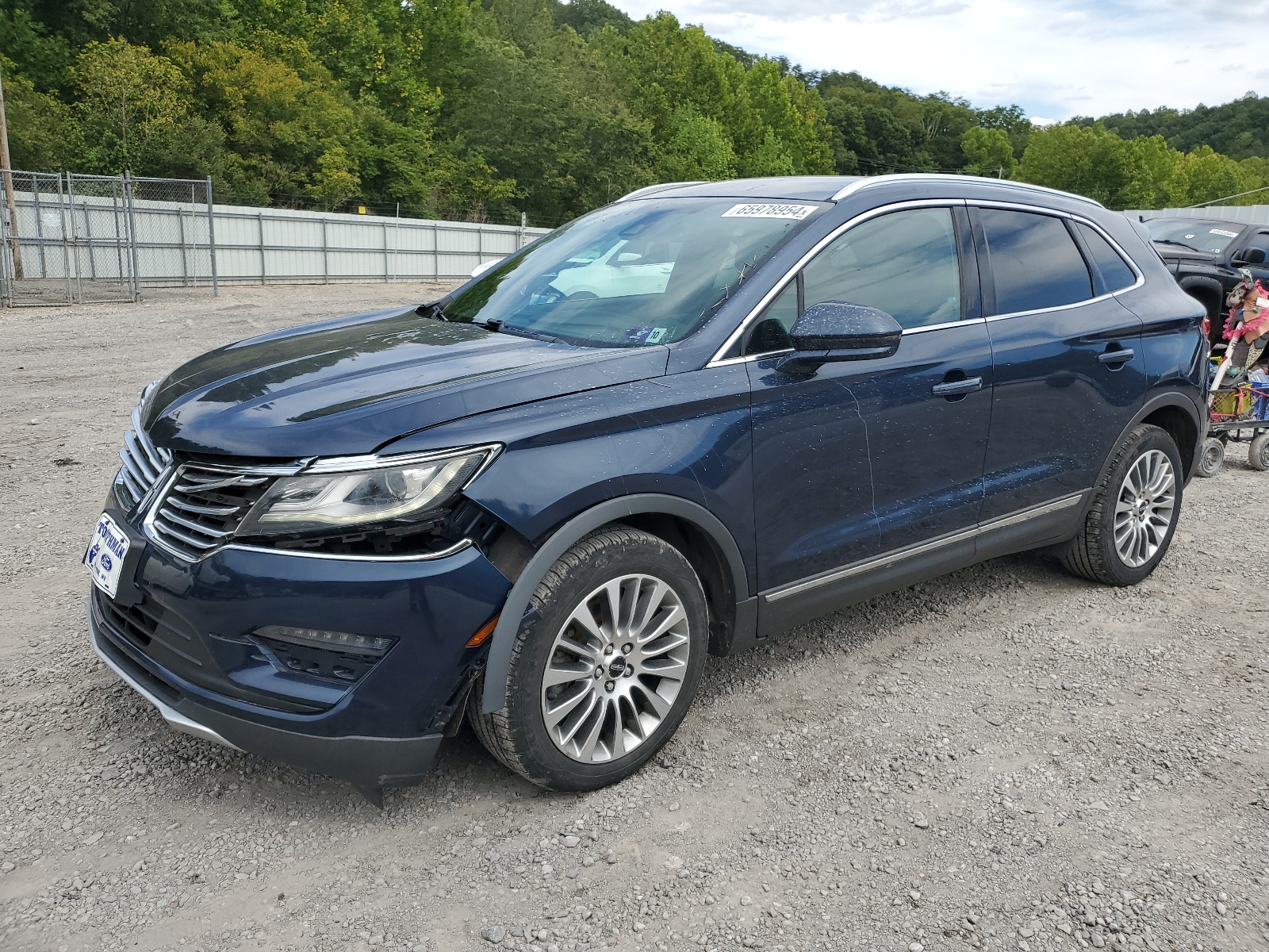 5LMCJ3D93HUL51745 2017 Lincoln Mkc Reserve