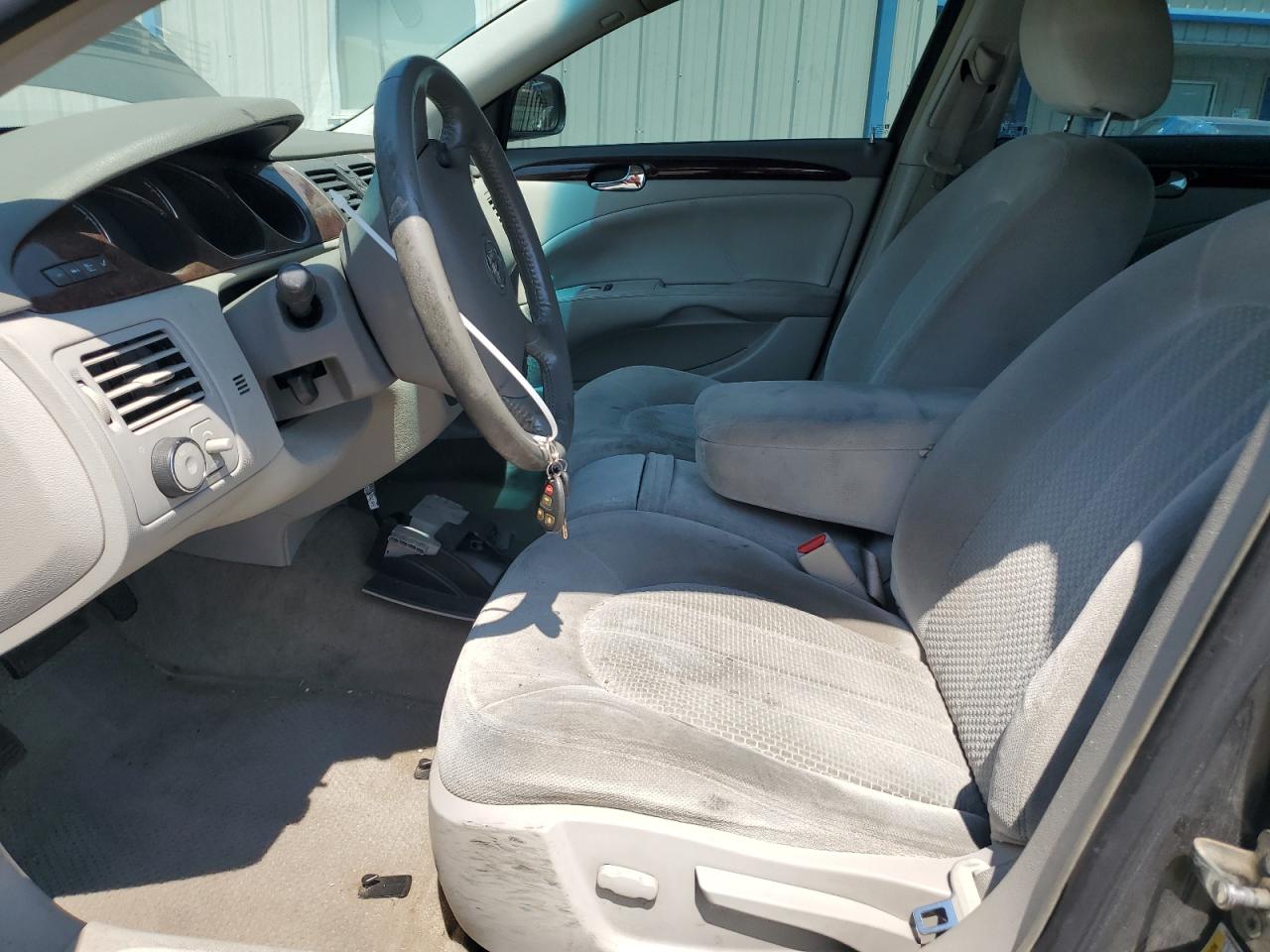 2011 Buick Lucerne - Image 7