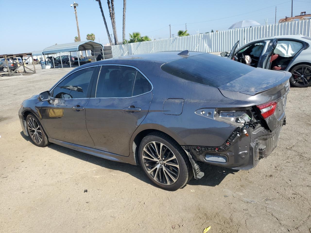 4T1B11HK3KU216031 2019 TOYOTA CAMRY - Image 2