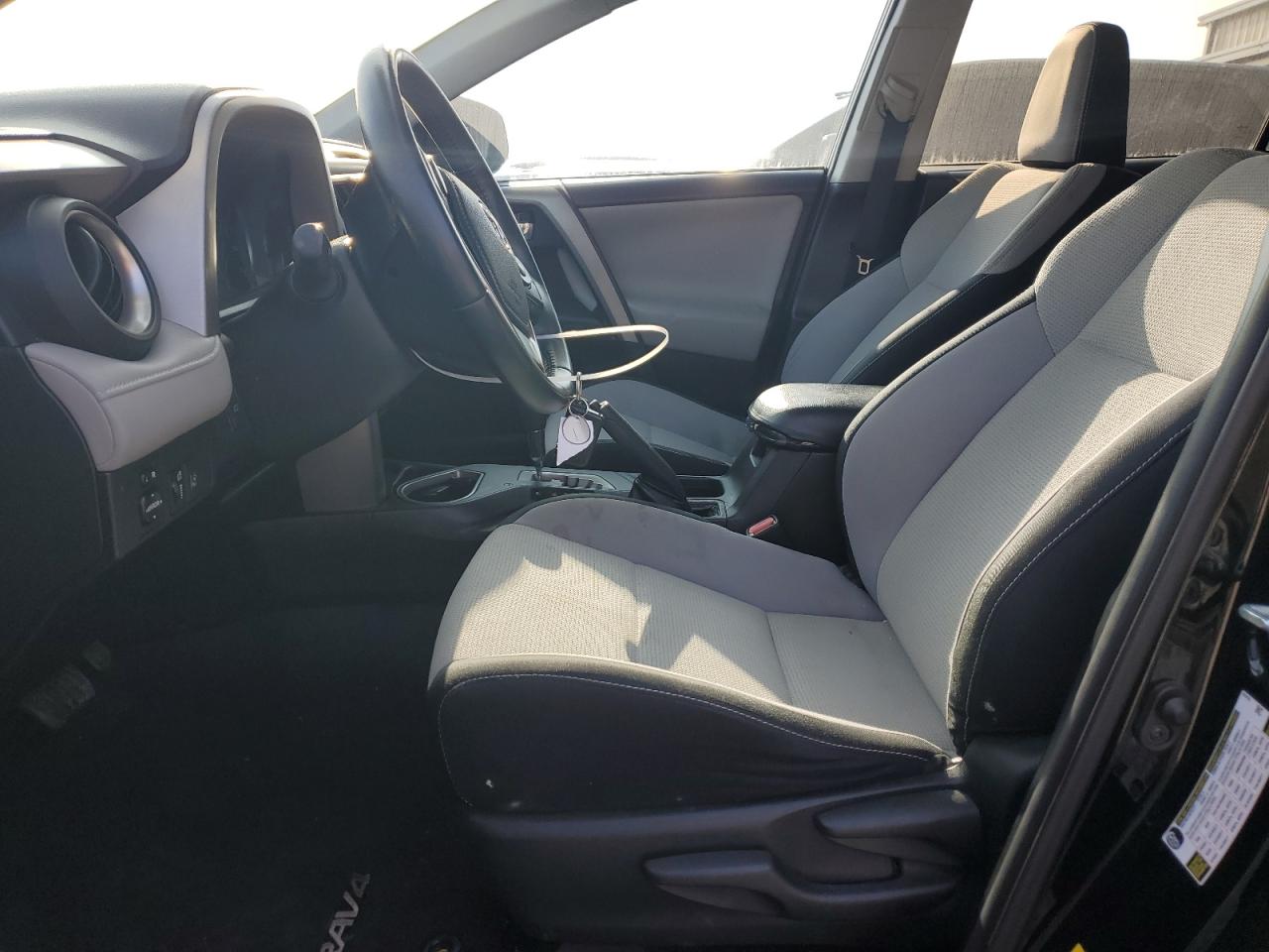 2017 Toyota Rav4 Xle VIN: 2T3WFREV4HW346531 Lot: 69169724