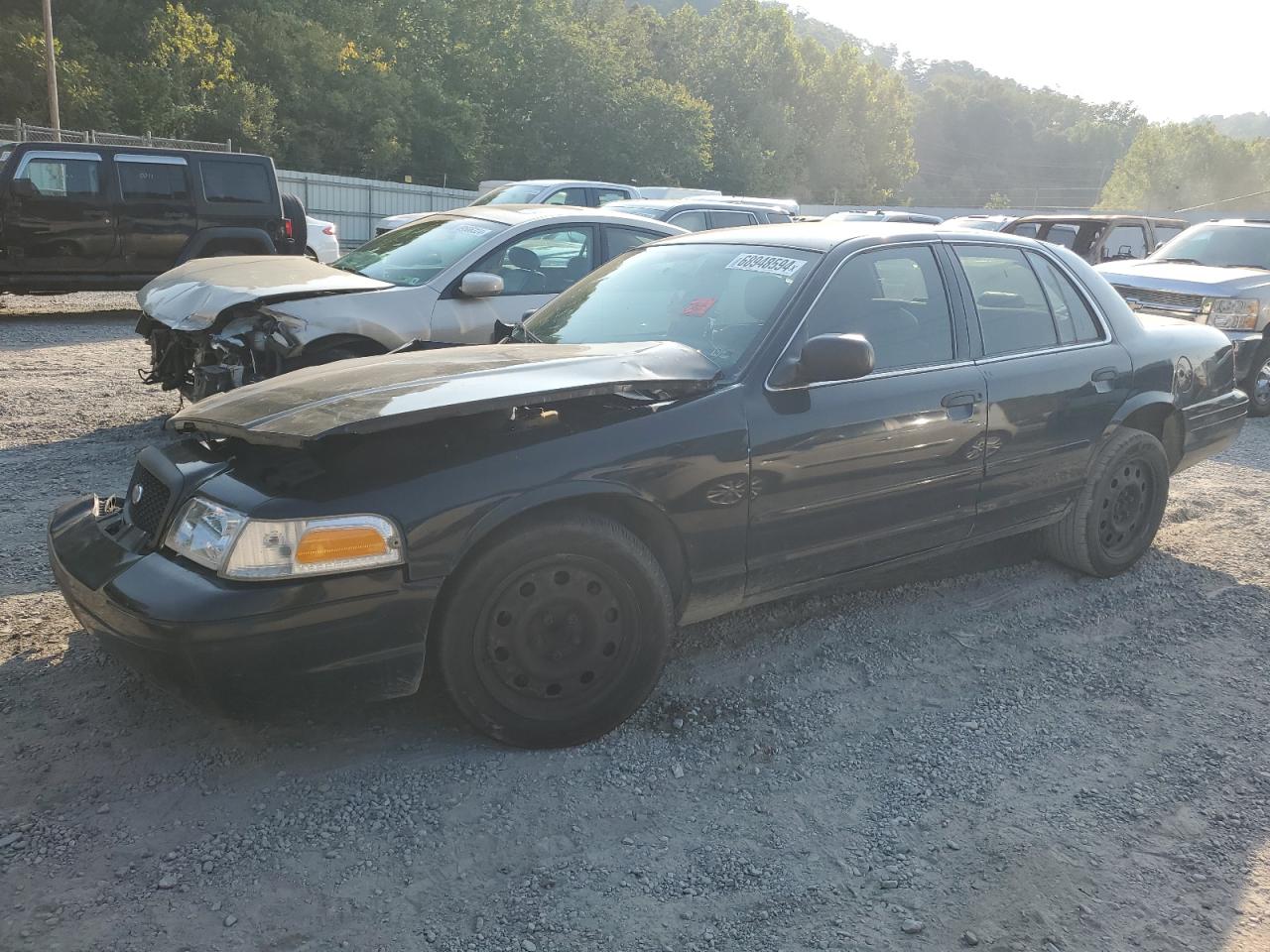 Hurricane, WV에서 판매 중인 2006 Ford Crown Victoria Police Interceptor - Front End