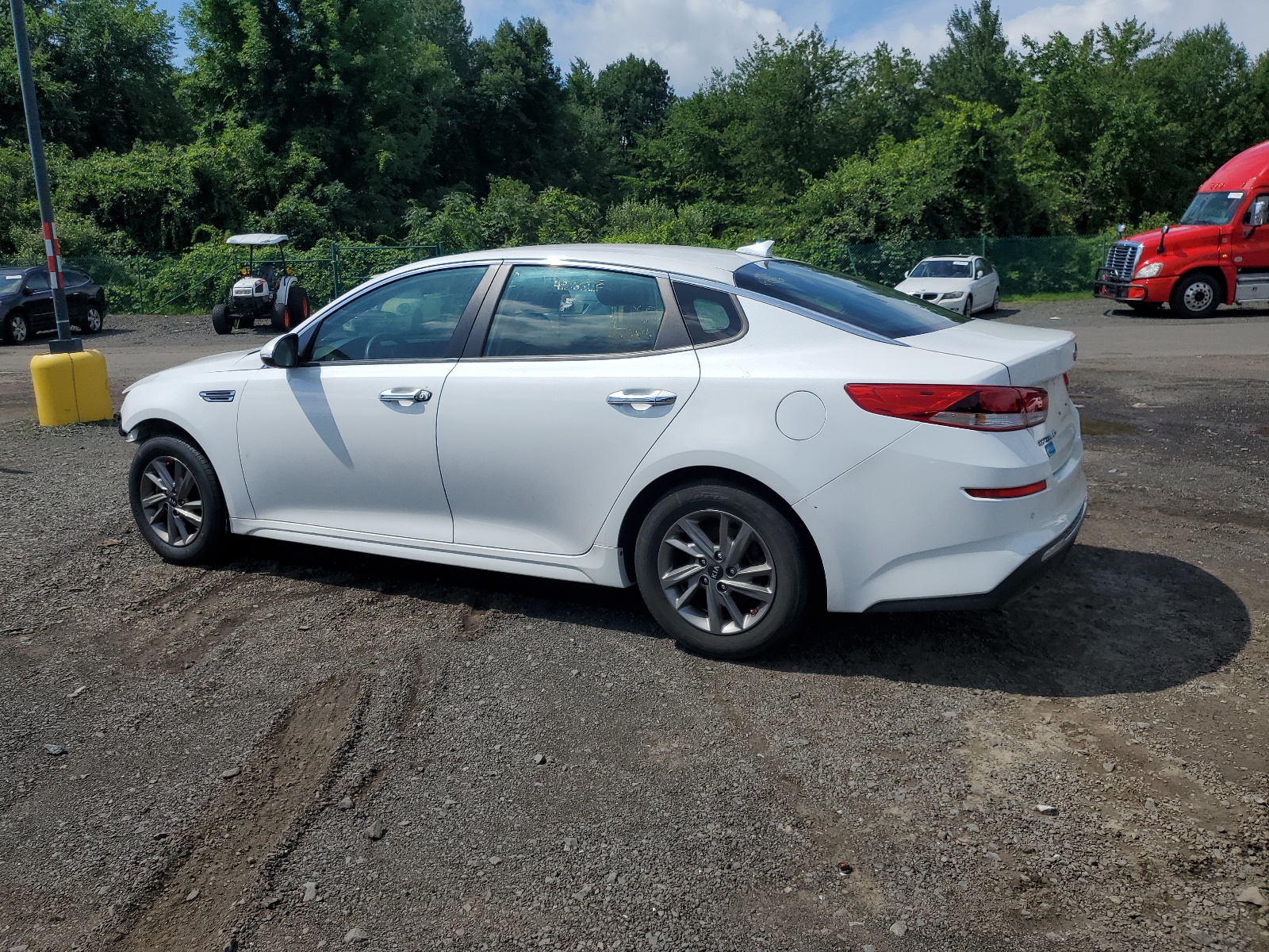 2019 Kia Optima Lx vin: 5XXGT4L35KG343214