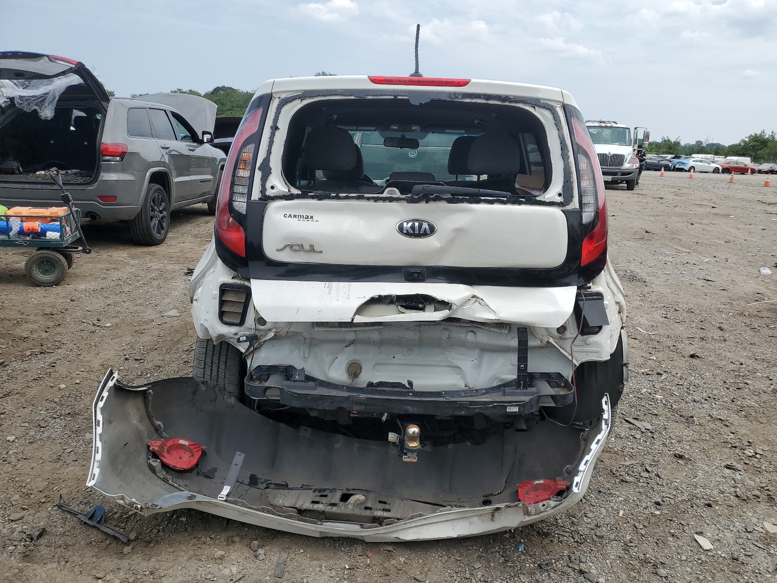 KNDJN2A27J7619902 2018 Kia Soul