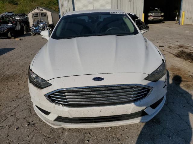  FORD FUSION 2017 Белы