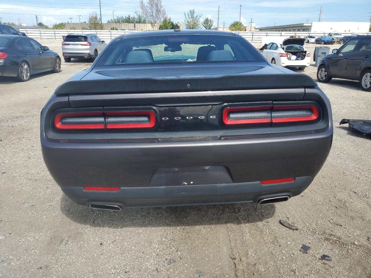 2019 Dodge Challenger Sxt VIN: 2C3CDZAG8KH530222 Lot: 68830194