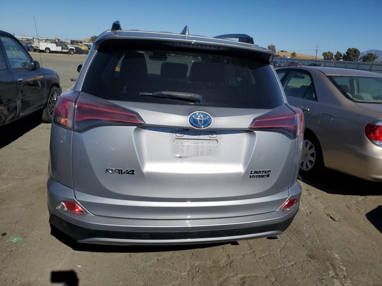 2017 Toyota Rav4 Hv Limited VIN: JTMDJREV2HD137890 Lot: 66565714