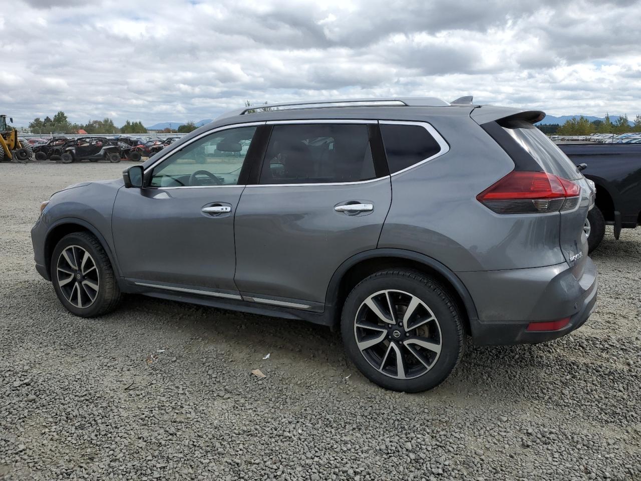 5N1AT2MVXKC781104 2019 NISSAN ROGUE - Image 2