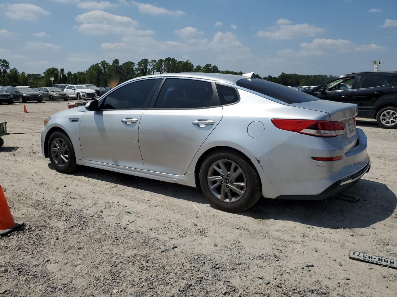 2019 Kia Optima Lx vin: 5XXGT4L31KG291483