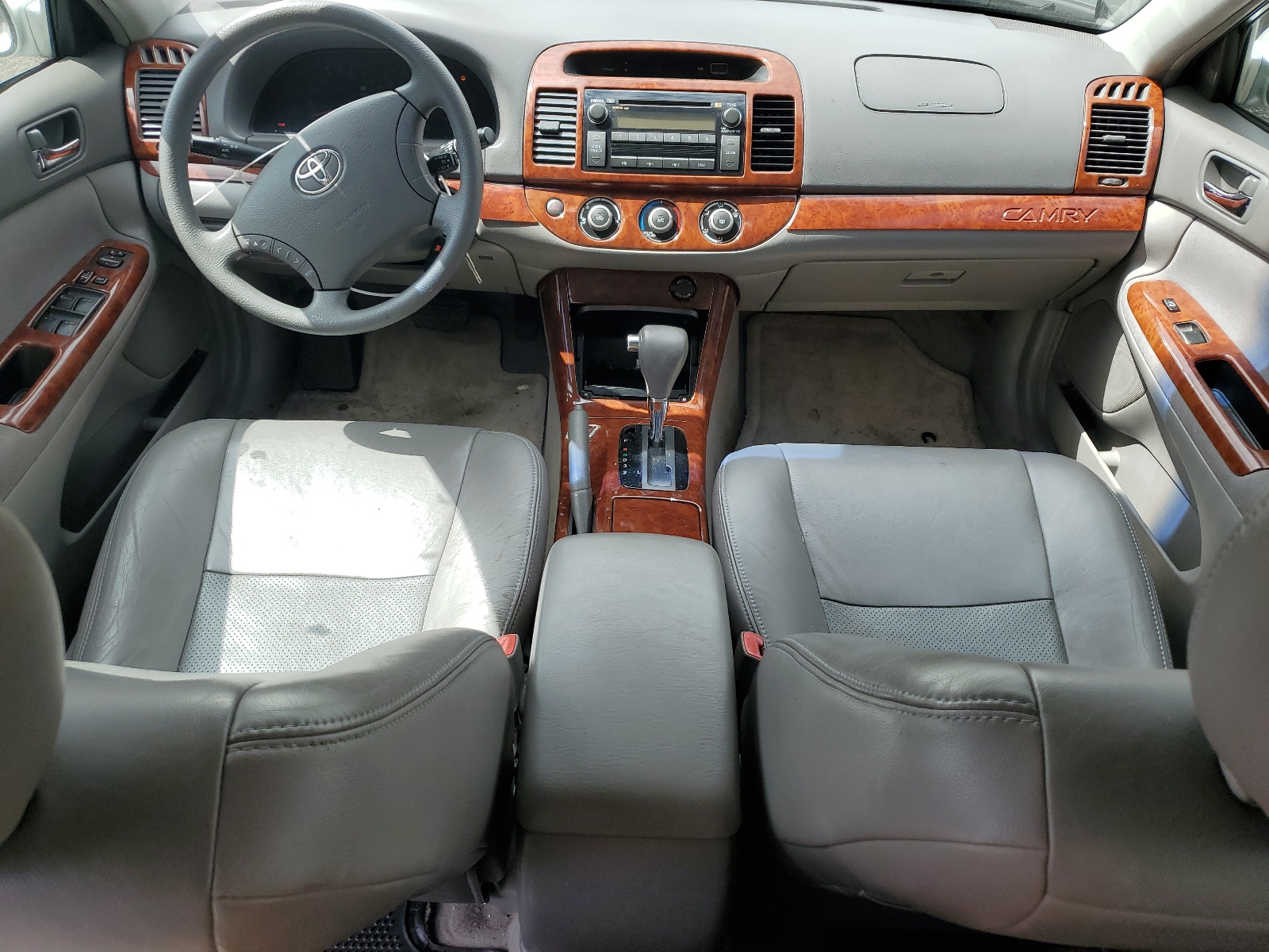 4T1BE32K15U554329 2005 Toyota Camry Le