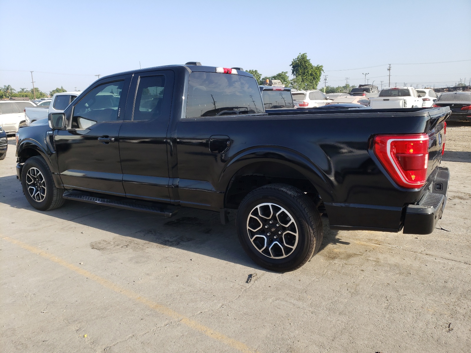 2021 Ford F150 Super Cab vin: 1FTEX1C83MFA81880