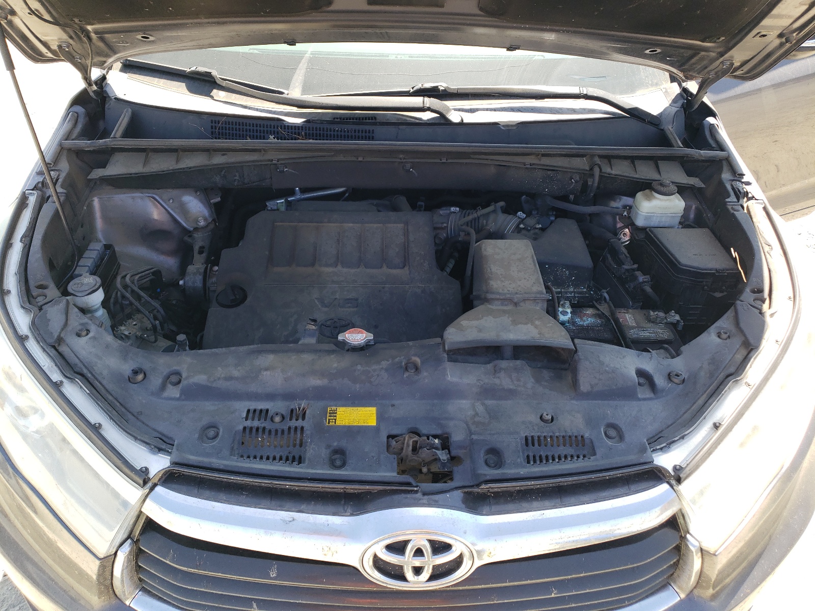 5TDKKRFHXGS137541 2016 Toyota Highlander Xle