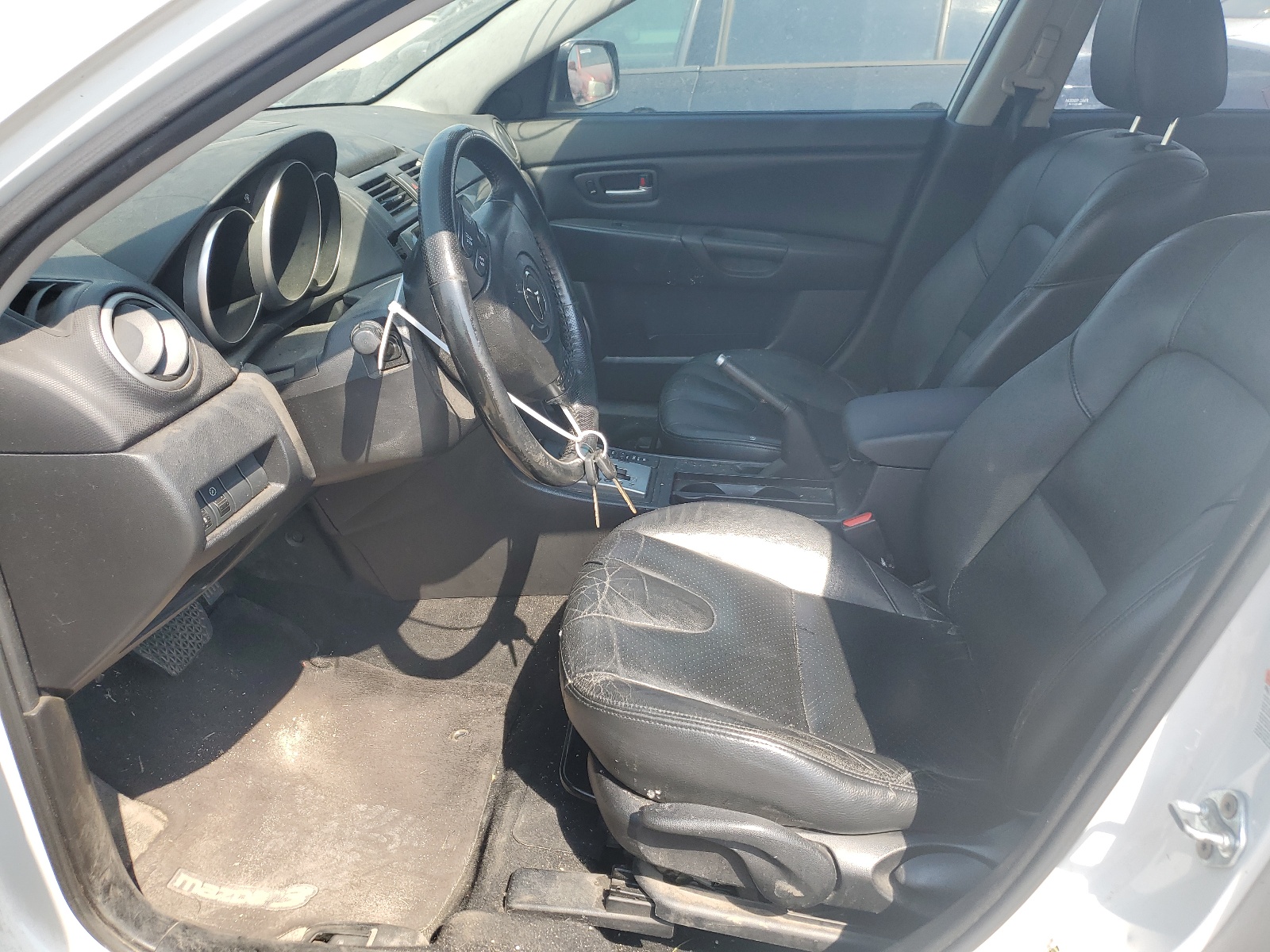 JM1BK323361508218 2006 Mazda 3 S