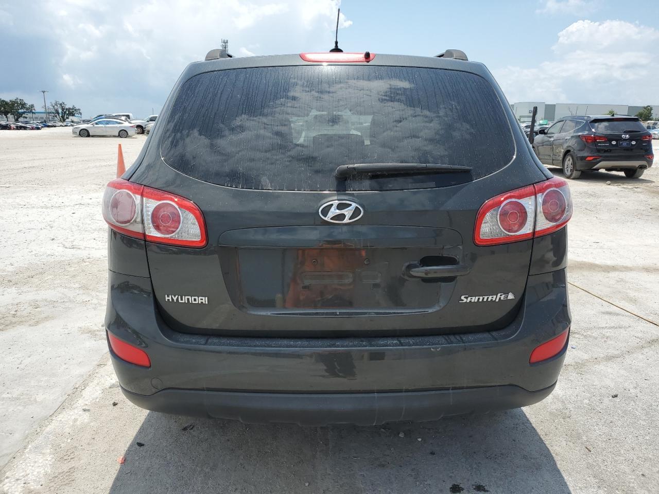 2010 Hyundai Santa Fe Gls VIN: 5NMSG3AB0AH402026 Lot: 67658944