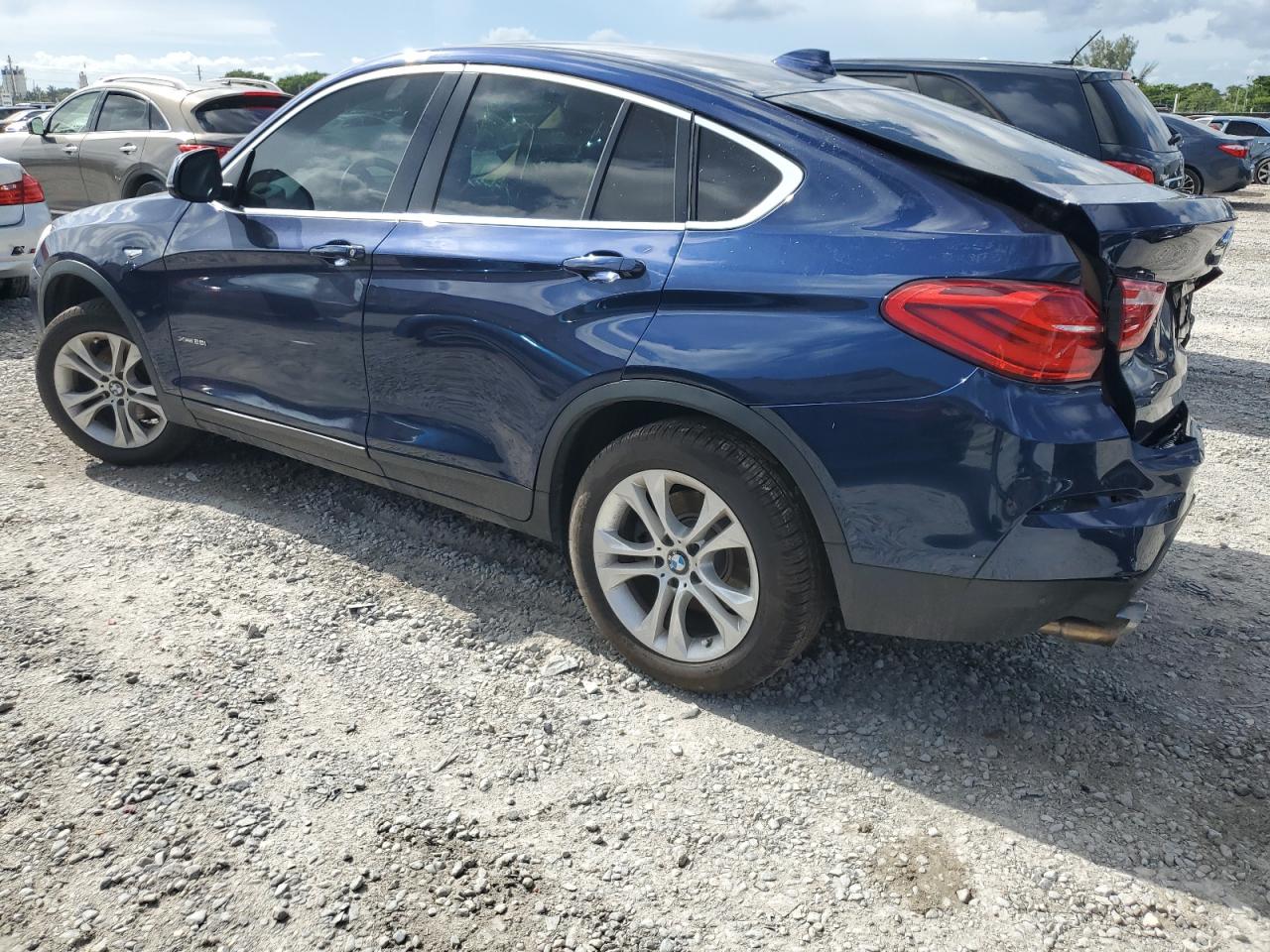 2016 BMW X4 - Image 2