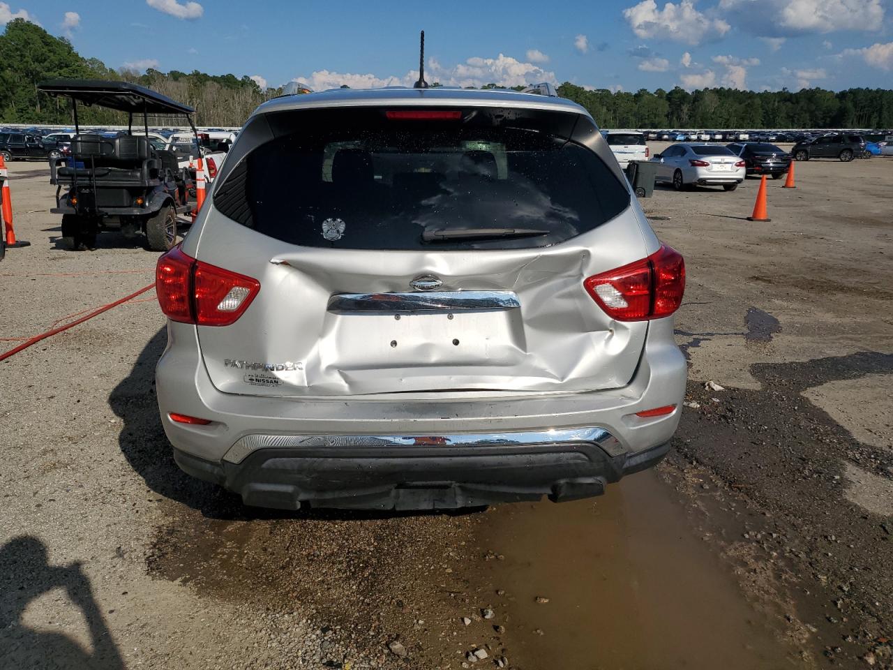 2018 Nissan Pathfinder S VIN: 5N1DR2MN5JC671250 Lot: 67346444