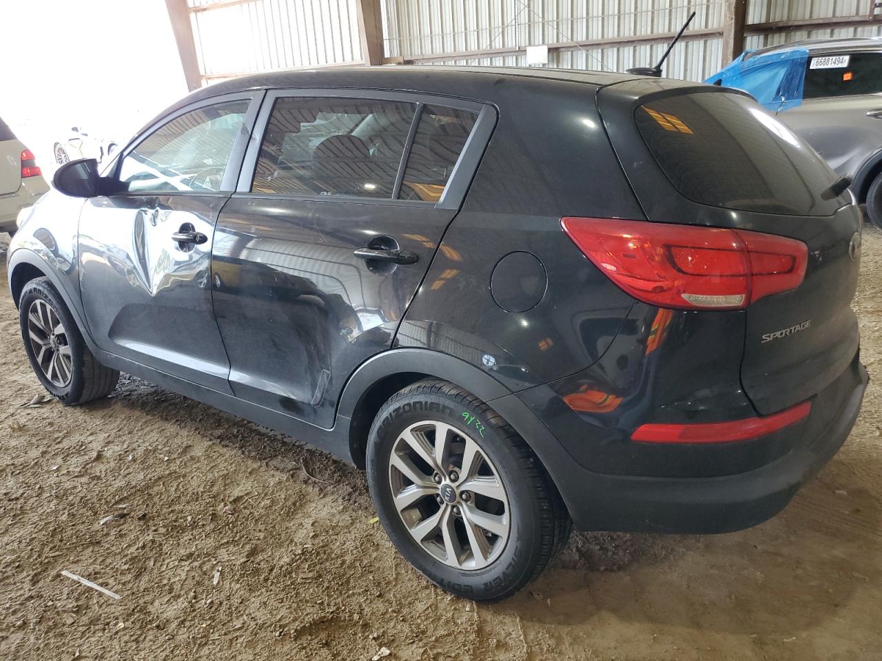 KNDPB3AC0G7818977 2016 KIA SPORTAGE - Image 2