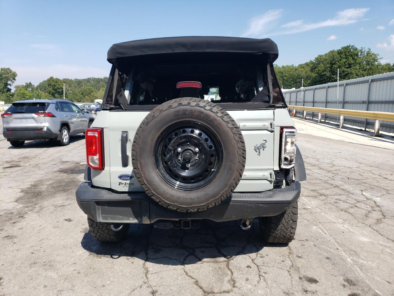 2021 Ford Bronco Base VIN: 1FMEE5BP4MLA94558 Lot: 68940904