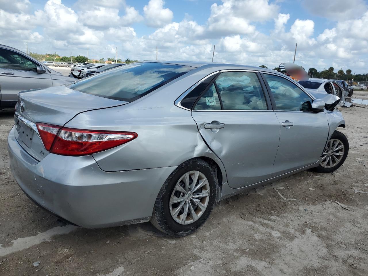 2015 Toyota Camry - Image 3