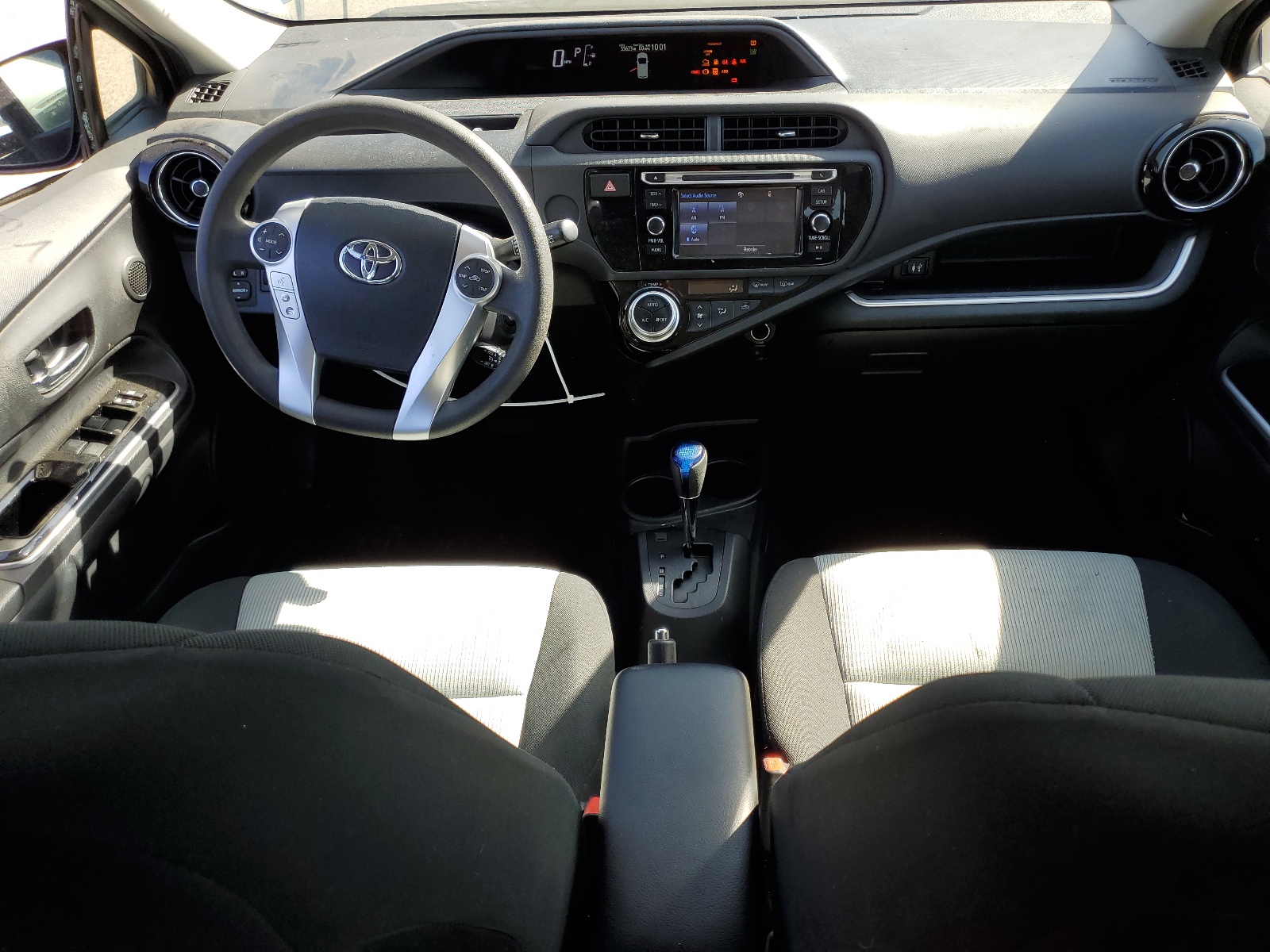 JTDKDTB33G1125682 2016 Toyota Prius C