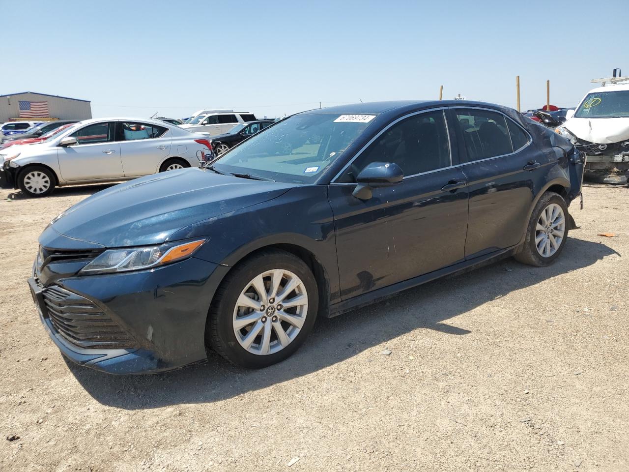 4T1B11HK5KU748056 2019 TOYOTA CAMRY - Image 1