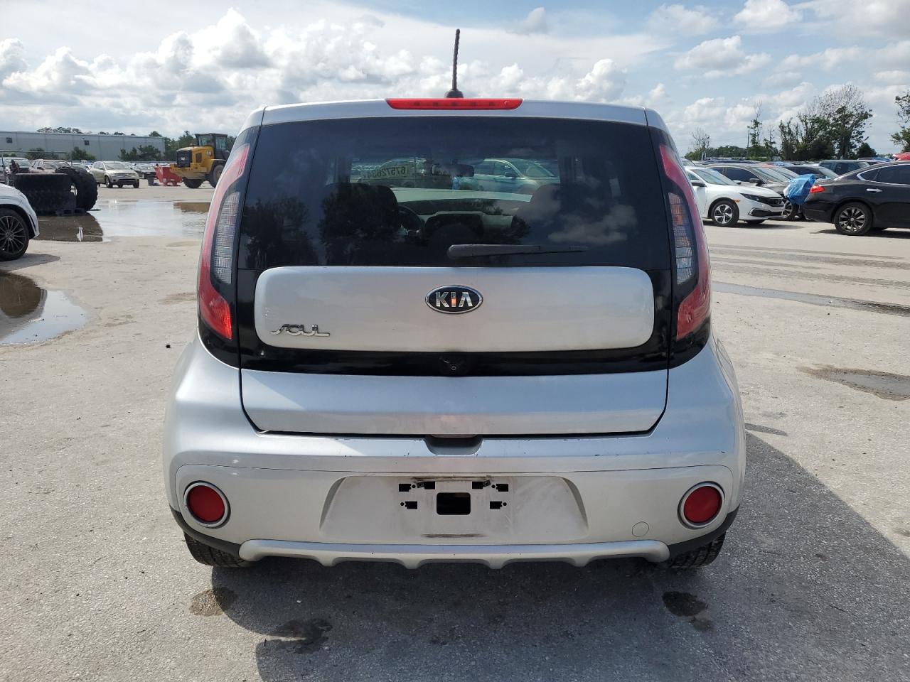 2018 Kia Soul + VIN: KNDJP3A53J7509780 Lot: 67572634