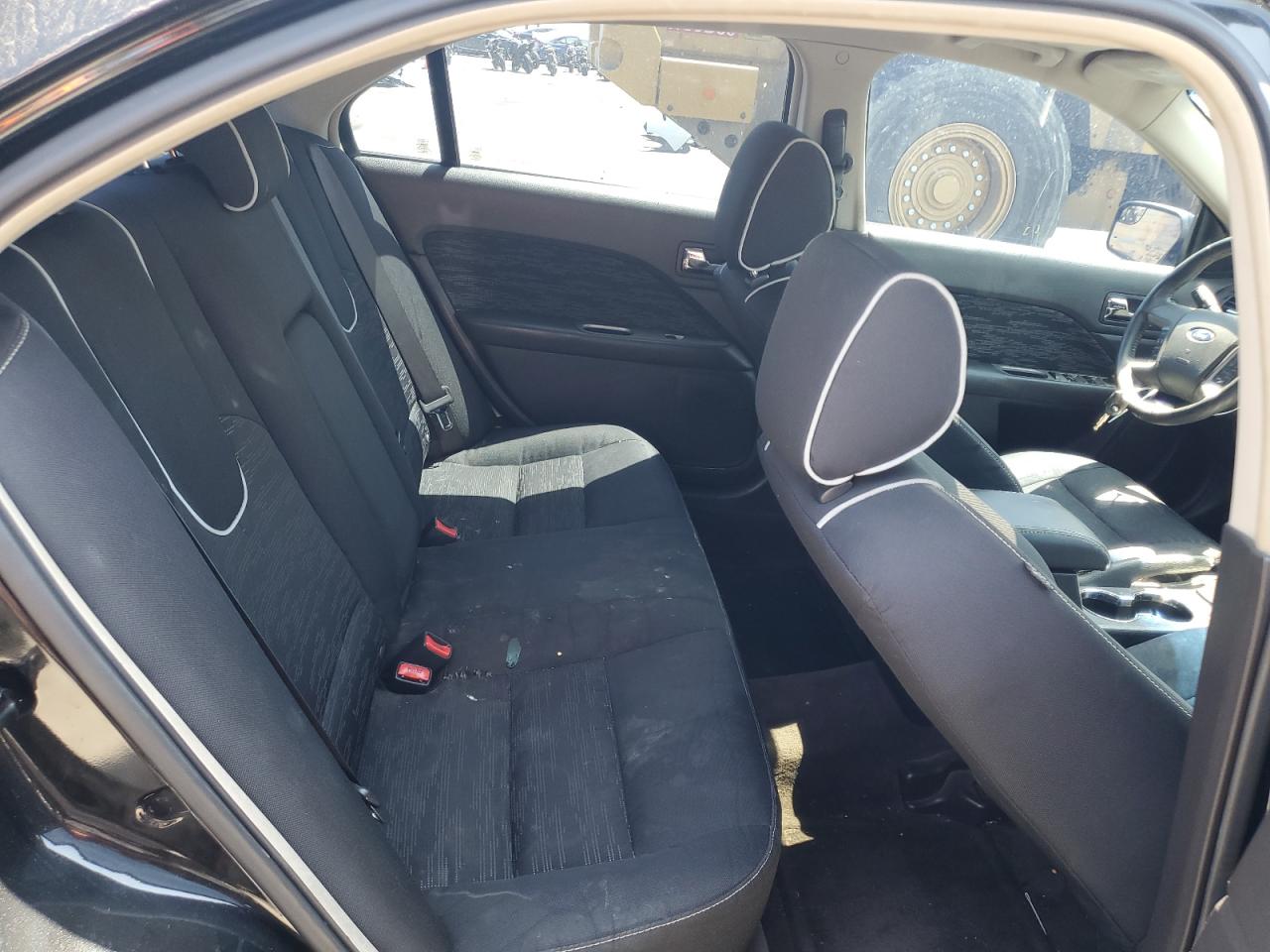 2011 Ford Fusion Se VIN: 3FAHP0HAXBR114737 Lot: 65680114