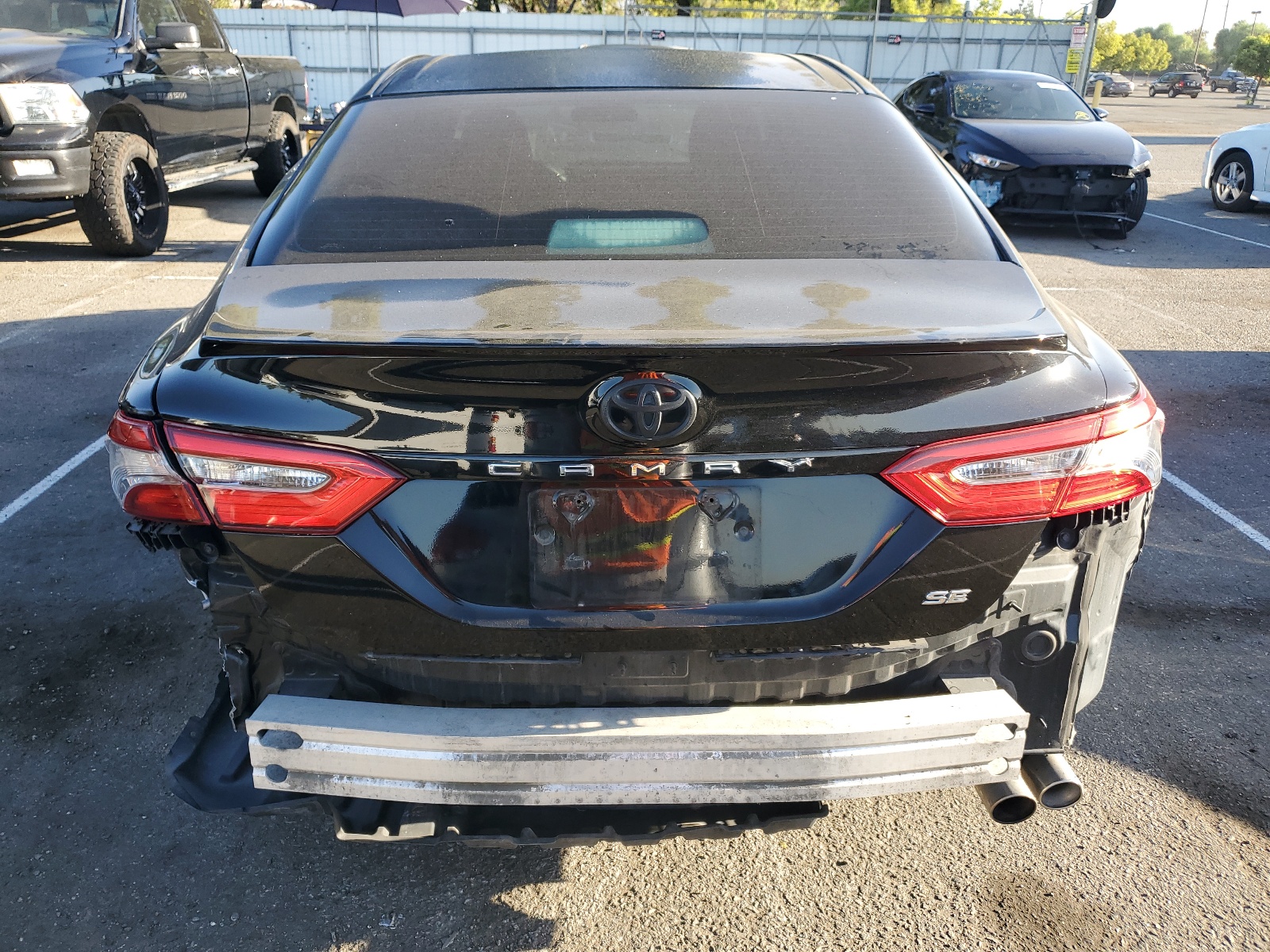 4T1B11HK6JU645100 2018 Toyota Camry L