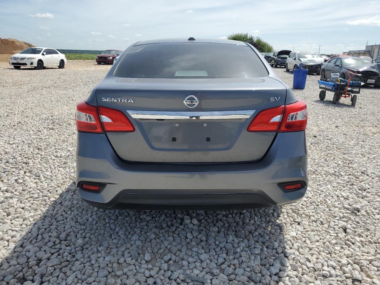 2018 Nissan Sentra S VIN: 3N1AB7AP3JL618021 Lot: 65710264