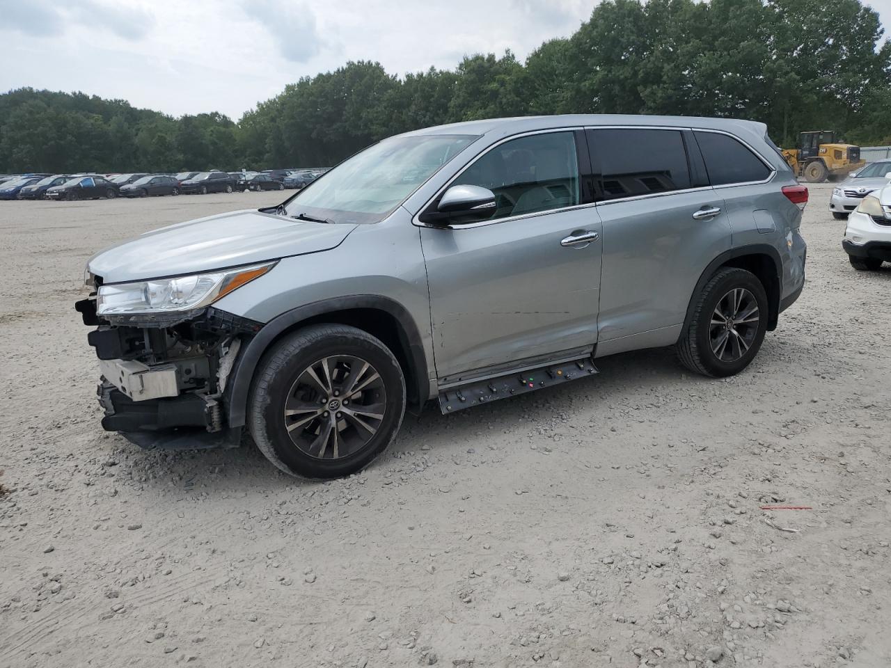 5TDBZRFH1JS913185 2018 TOYOTA HIGHLANDER - Image 1