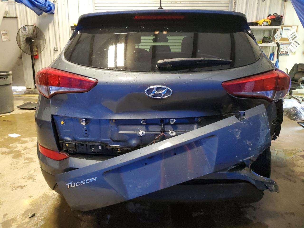 KM8J23A46HU447451 2017 Hyundai Tucson Se