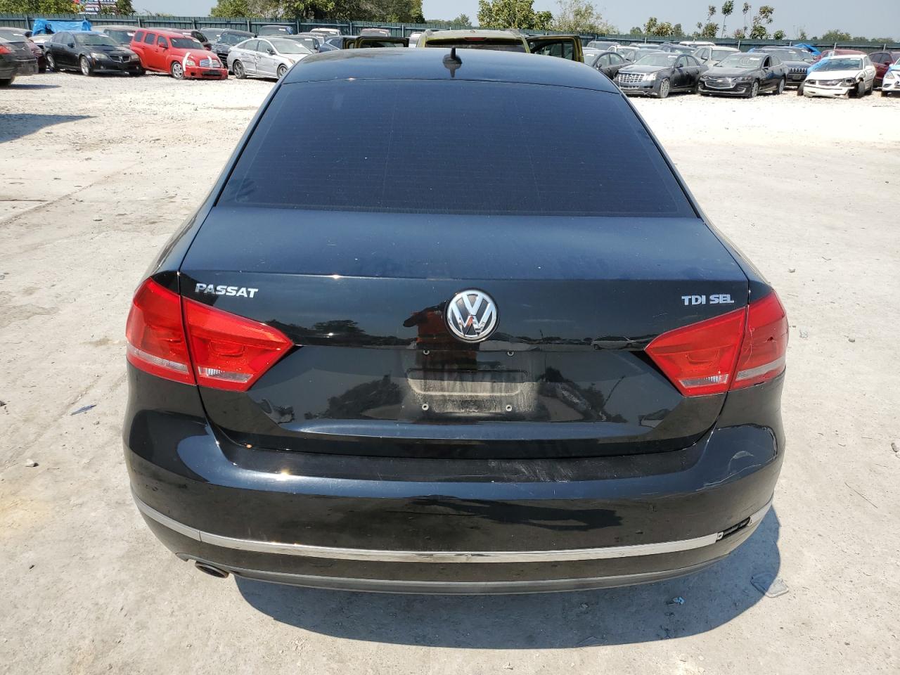 2015 Volkswagen Passat Sel VIN: 1VWCV7A35FC036741 Lot: 68943864