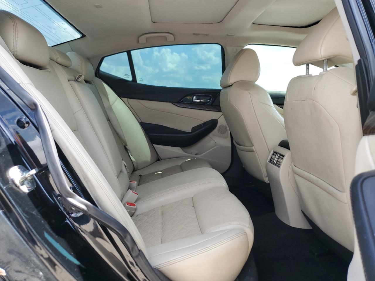 2016 Nissan Maxima - Image 10