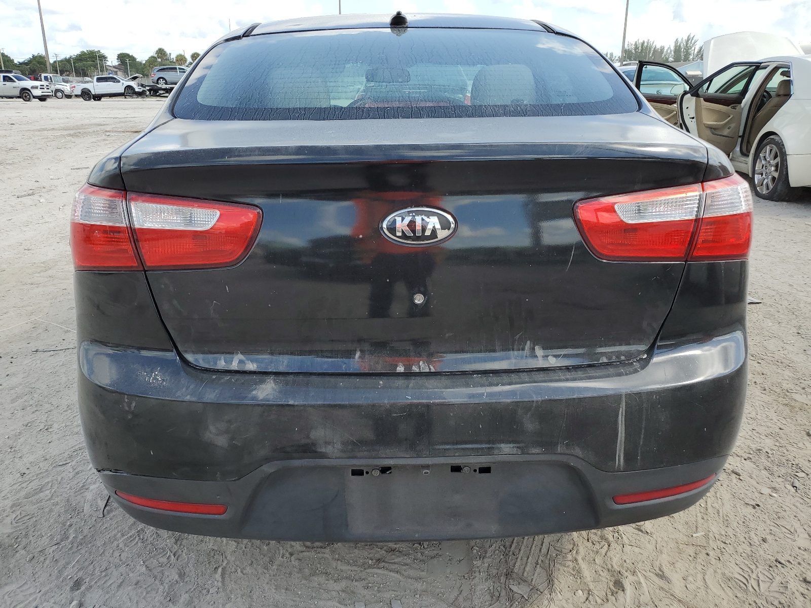 KNADM4A31F6459840 2015 Kia Rio Lx