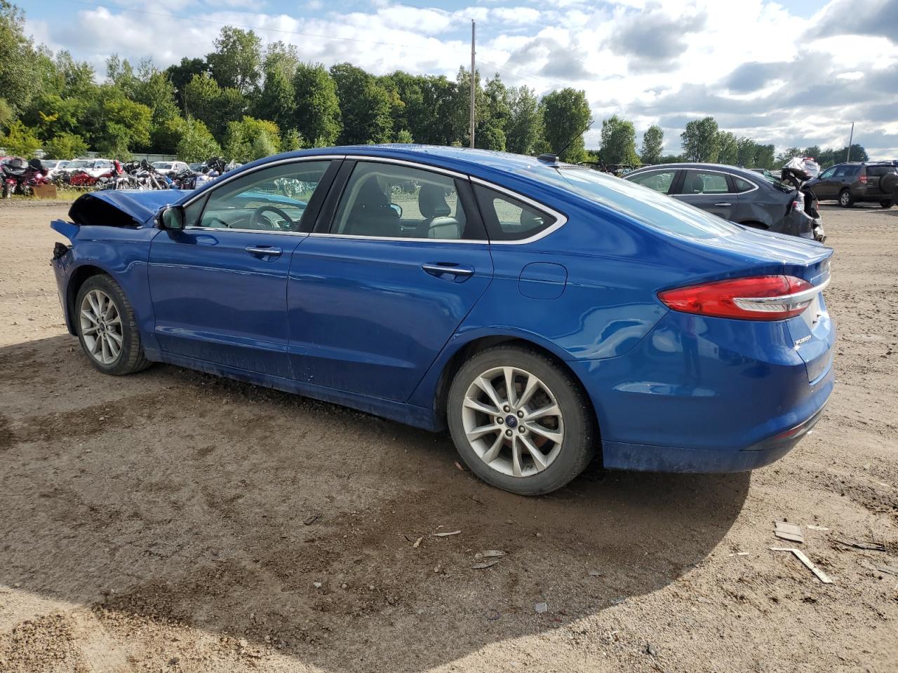 3FA6P0LU9HR104329 2017 FORD FUSION - Image 2