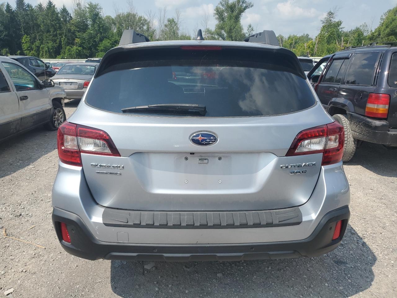 2018 Subaru Outback 3.6R Limited VIN: 4S4BSENC0J3225047 Lot: 65126164